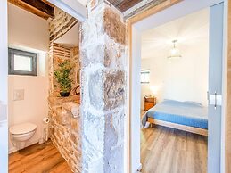 Tranquil Holiday Home in Soturac With Pool