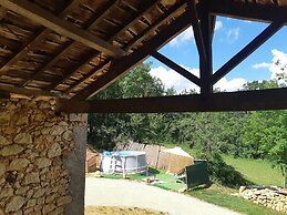 Tranquil Holiday Home in Soturac With Pool
