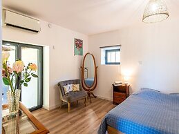 Tranquil Holiday Home in Soturac With Pool
