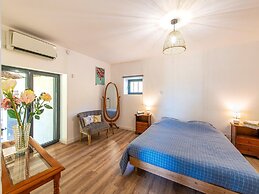 Tranquil Holiday Home in Soturac With Pool