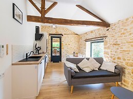 Tranquil Holiday Home in Soturac With Pool