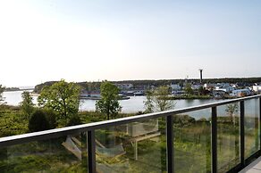 Apartment Overlooking the River, Sauna, Dziwnow