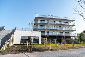 Apartment Overlooking the River, Sauna, Dziwnow