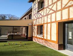 Semi-detached House, Rieux