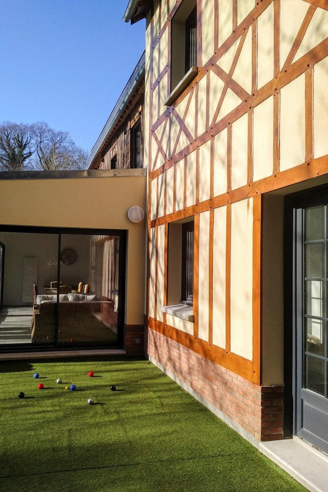 Semi-detached House, Rieux