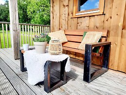 Atmospheric Lodge With Unobstructed View, Located in Beautiful Drenthe