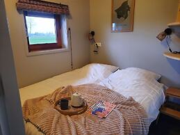 Atmospheric Lodge With Unobstructed View, Located in Beautiful Drenthe