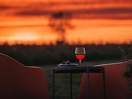 Atmospheric Lodge With Unobstructed View, Located in Beautiful Drenthe