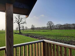 Atmospheric Lodge With Unobstructed View, Located in Beautiful Drenthe