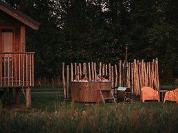 Atmospheric Lodge With Unobstructed View, Located in Beautiful Drenthe