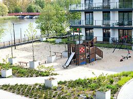 Comfortable Apartment Near the River, Dziwnow