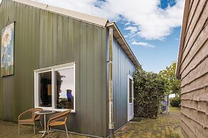 Vibrant Apartment in Baflo by Op de Roemte