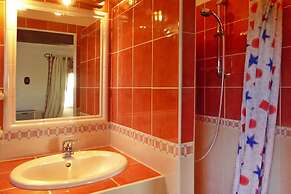 Holiday Cottage With Private Terrace, Bellegarde