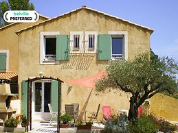 Holiday Cottage With Private Terrace, Bellegarde