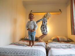 Fine Chalet With Microwave Located in the Ardennes