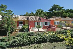 Lovely Apartment in Borgo With Shared Pool