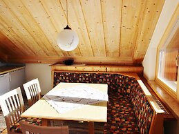 Lovely Apartment in Tropolach With Sauna