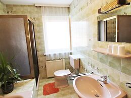 Lovely Apartment in Tropolach With Sauna