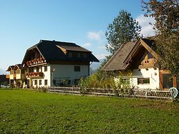 Lovely Apartment in Tropolach With Sauna