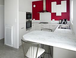 Modern Semi-detached House With Terrace, Saint-quay-portrieux
