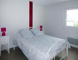 Modern Semi-detached House With Terrace, Saint-quay-portrieux