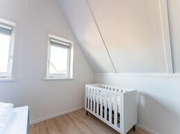 Beautiful Holiday Home in Scherpenisse With Charming Terrace