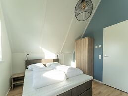 Beautiful Holiday Home in Scherpenisse With Charming Terrace