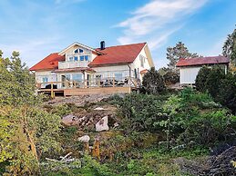 5 Person Holiday Home in Klovedal