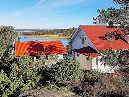 5 Person Holiday Home in Klovedal