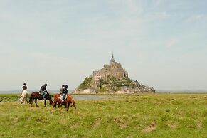 Terraced House, St Meloir des Ondes