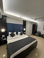 Goroomgo Chandigarh Grand and Banquet