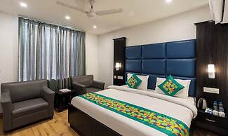 Goroomgo Chandigarh Grand and Banquet