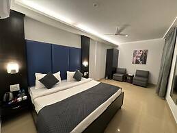 Goroomgo Chandigarh Grand and Banquet