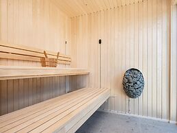 5 Star Holiday Home in Romo