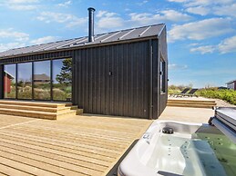 5 Star Holiday Home in Romo