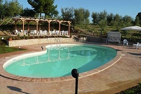 Rustic Holiday Home in Corciano With Swimming Pool