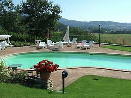 Rustic Holiday Home in Corciano With Swimming Pool