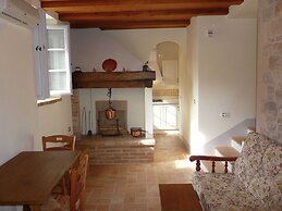 Rustic Holiday Home in Corciano With Swimming Pool