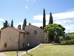 Rustic Holiday Home in Corciano With Swimming Pool