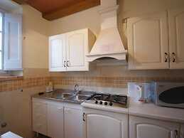 Rustic Holiday Home in Corciano With Swimming Pool