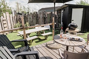 Apartment With Terrace With Sufficient Garden