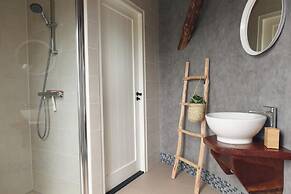 Apartment With Terrace With Sufficient Garden