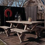 Apartment With Terrace With Sufficient Garden