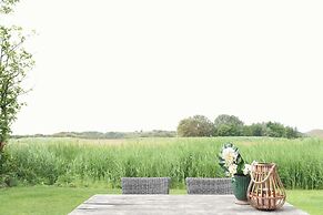 Apartment With Terrace With Sufficient Garden