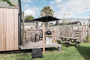 Apartment With Terrace With Sufficient Garden