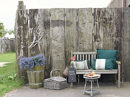 Apartment With Terrace With Sufficient Garden