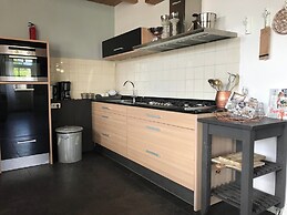 Apartment With Terrace With Sufficient Garden