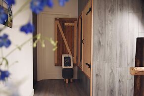 Apartment With Terrace With Sufficient Garden