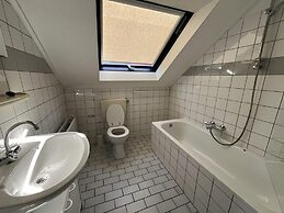 Cosy Bungalow Near the Beach