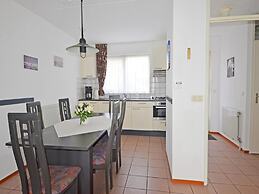 Cosy Bungalow Near the Beach